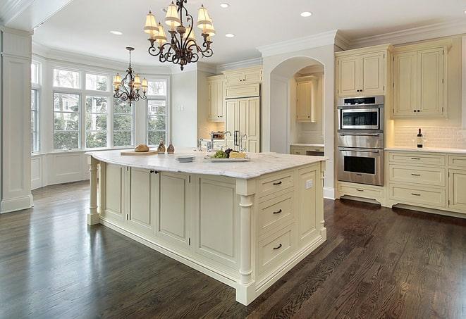 sleek and stylish laminate flooring in contemporary apartment in Hendersonville, TN